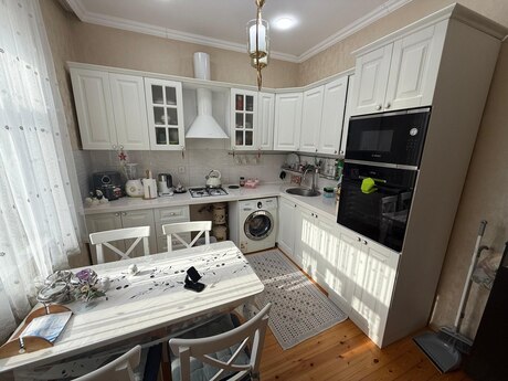 Elan №6395934 - Bakı, Saray q., 4 otaqlı, 120 m²