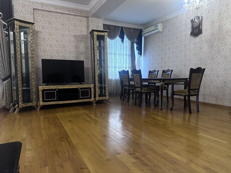 Kirayə 3 otaqlı mənzil, 145 m², 8 Noyabr: 1 250 ₼/ay 4
