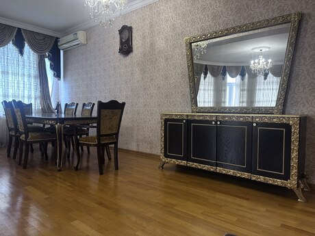 Kirayə 3 otaqlı mənzil, 145 m², 8 Noyabr: 1 250 ₼/ay 3