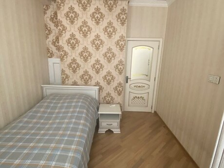 2-room apartment, 53 m², 8 Noyabr: 202 000 ₼ 5