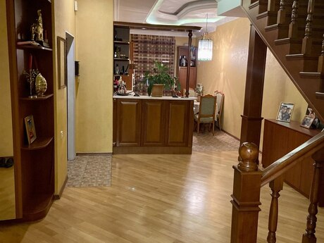 5 otaqlı mənzil, 200 m², Nizami: 560 000 ₼ 3