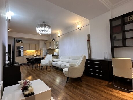 2-комнатная квартира, 60 м², 28 May: 218 000 ₼ 3