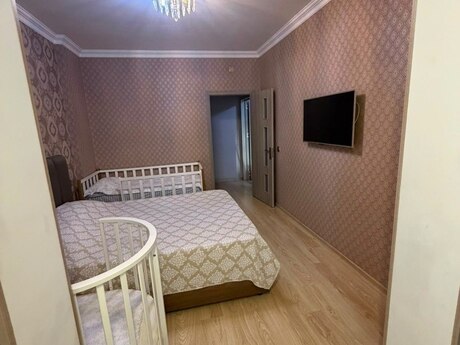 2-room apartment, 70 m², Azadlıq Prospekti: 245 000 ₼ 3