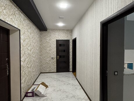 2 rooms · 80 m² · floor 9/18, 8-ci mikrorayon