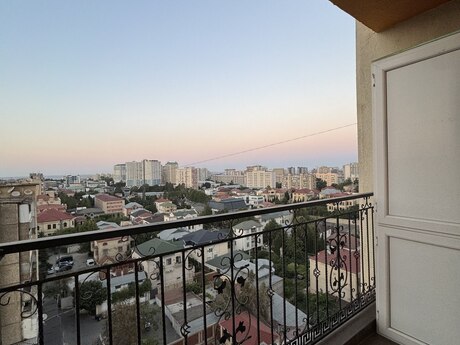 2 otaqlı mənzil, 80 m², 8-ci mikrorayon: 228 000 ₼ 5