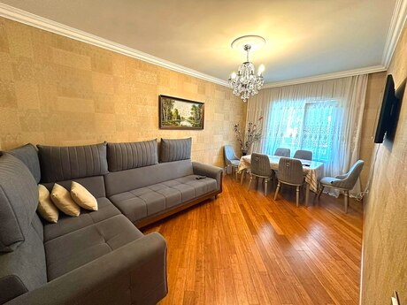 Объявление №6396421 - Баку, м. Халглар Достлугу, 4-комн., 100 м², 2/9 этаж