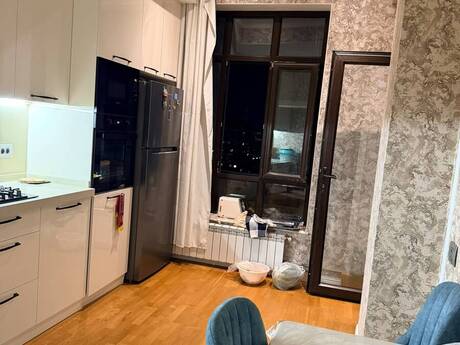 Kirayə 3 otaqlı mənzil, 125 m², Qələbə Residence: 1 000 ₼/ay 3