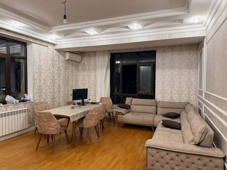 3 otaq · 125 m² · 16/19 mərtəbə, Qələbə Residence
