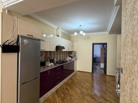 3-комнатная квартира, 127 м², 20 Yanvar: 317 000 ₼ 5