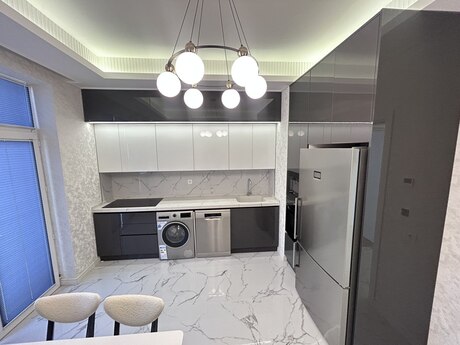 Kirayə 3 otaqlı mənzil, 100 m², Ağ şəhər: 2 500 ₼/ay 4
