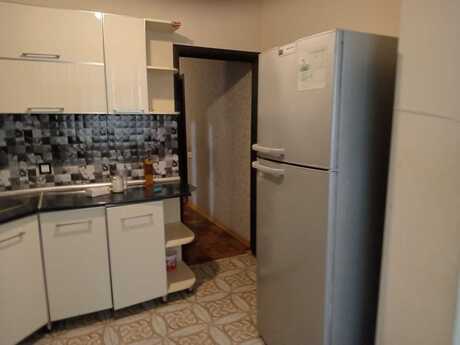 4-room apartment for rent, 95 m², Nəsimi: 150 ₼/mo 5