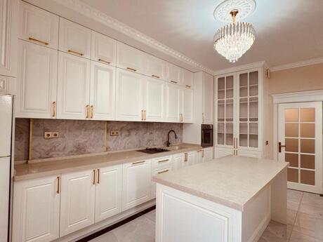 4 otaqlı mənzil, 215 m², Nizami: 650 000 ₼ 5