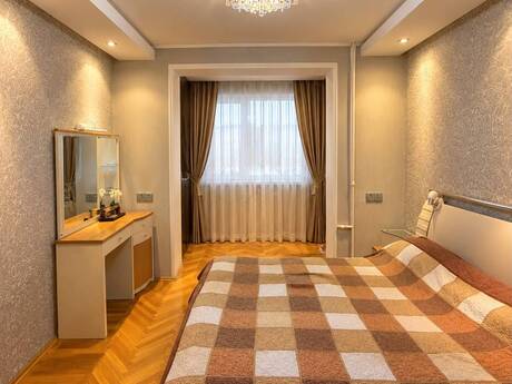 Аренда: 2-комнатная квартира, 60 м², Şah İsmayıl Xətai: 800 ₼/мес 2