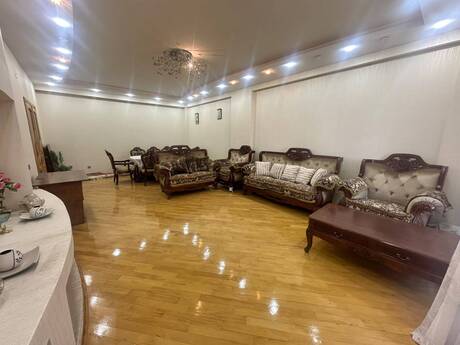 Elan №6396669 - Bakı, Elmlər Akademiyası m., 4 otaqlı, 221 m², 11/18 mərtəbə