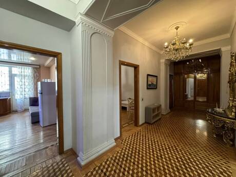 Аренда: 3-комнатная квартира, 110 м², 8 Noyabr: 1 100 ₼/мес 2