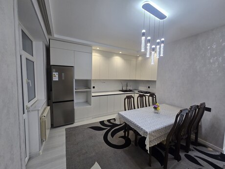 Kirayə 2 otaqlı mənzil, 65 m², İnşaatçılar: 740 ₼/ay 4