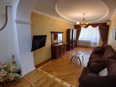 3-комнатная квартира, 140 м², Nizami: 345 000 ₼ 3