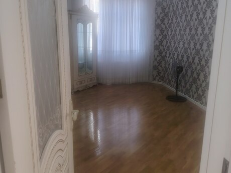 3-room apartment for rent, 100 m², 9-cu mikrorayon: 800 ₼/mo 4