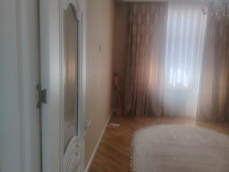3-room apartment for rent, 100 m², 9-cu mikrorayon: 800 ₼/mo 3