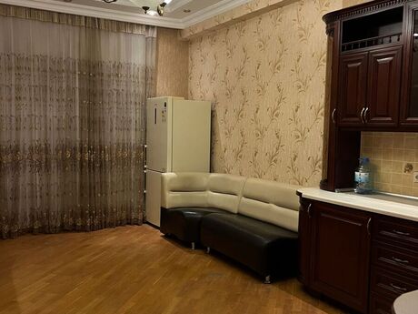 Kirayə 3 otaqlı mənzil, 160 m², Nərimanov: 1 500 ₼/ay 3