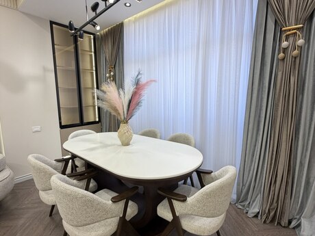 3 otaqlı mənzil, 135 m², Nizami: 650 000 ₼ 2