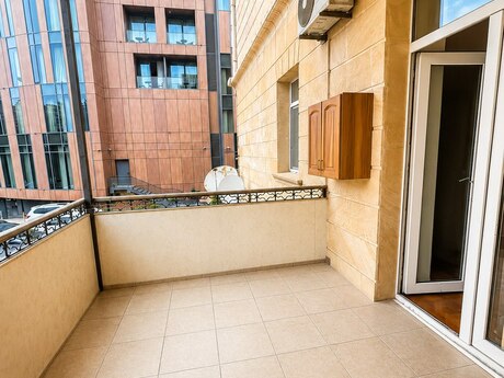 2-комнатная квартира, 75 м², 28 May: 235 000 ₼ 3