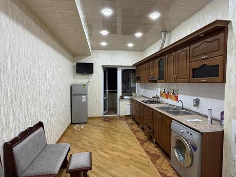 Объявление №6396846 - Баку, м. Элмляр Академиясы, 6-комн., 280 м², 10/10 этаж