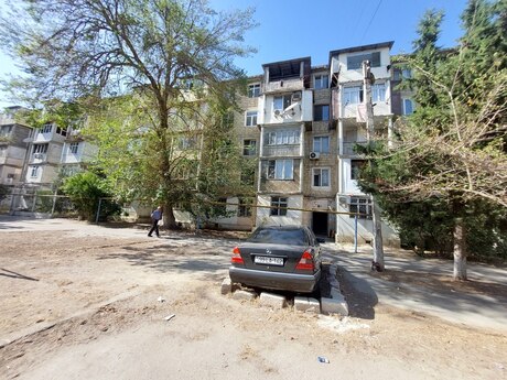 Объявление №6396861 - Баку, м. 28 мая, 4-комн., 110 м², 4/4 этаж