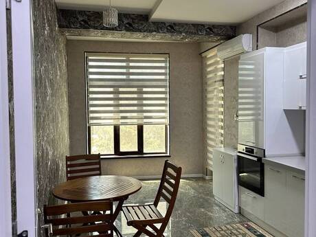 3 rooms · 102 m² · floor 3/18, Yasamal