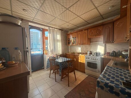 4 otaqlı mənzil, 105 m², Elmlər Akademiyası: 350 000 ₼ 4