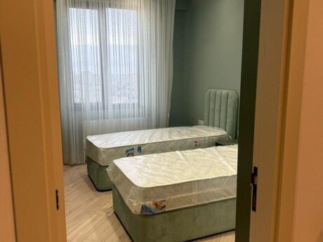Kirayə 3 otaqlı mənzil, 80 m², İnşaatçılar: 1 200 ₼/ay 4