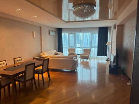 Kirayə 3 otaqlı mənzil, 250 m², Park Azure: 2 500 ₼/ay 3