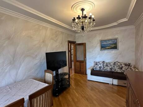 3-room apartment for rent, 85 m², İnşaatçılar: 750 ₼/mo 4