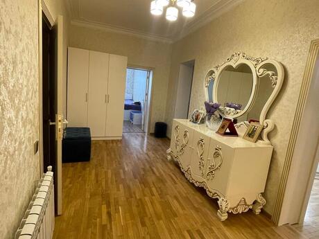 5 otaqlı həyət evi, 285 m², Bakıxanov: 270 000 ₼ 3