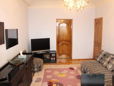 Elan №6397097 - Bakı, Həzi Aslanov m., 3 otaqlı, 75 m², 4/5 mərtəbə