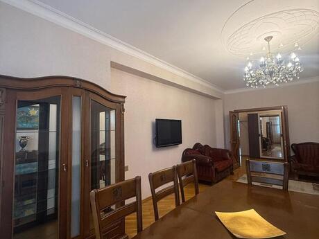 2-комнатная квартира, 108 м², Gənclik: 300 000 ₼ 2