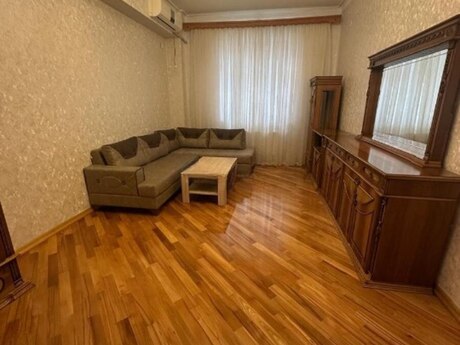 Kirayə 3 otaqlı mənzil, 132 m², İnşaatçılar: 900 ₼/ay 2