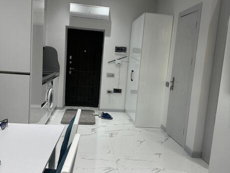 1 rooms · 42 m² · floor 8/16, Gənclik