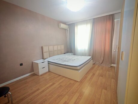 Kirayə 2 otaqlı mənzil, 80 m², İnşaatçılar: 630 ₼/ay 4