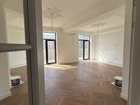 Elan №6397287 - Bakı, Şah İsmayıl Xətai m., 3 otaqlı, 145 m², 5/6 mərtəbə