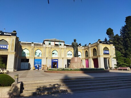 3 otaq · 80 m² · 4/4 mərtəbə, Sahil