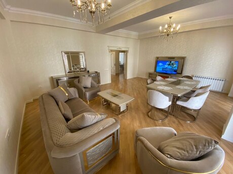 Объявление №6397178 - Баку, пос. Аг шехер, 3-комн., 145 м², 3/7 этаж
