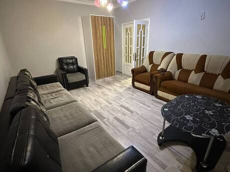 Аренда: 3-комнатная квартира, 70 м², Elmlər Akademiyası: 900 ₼/мес 2
