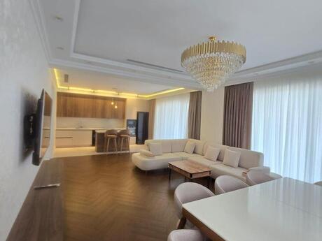 Объявление №6397242 - Баку, пос. Аг шехер, 3-комн., 160 м², 15/20 этаж