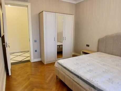 Kirayə 3 otaqlı mənzil, 95 m², Səbail: 2 500 ₼/ay 4