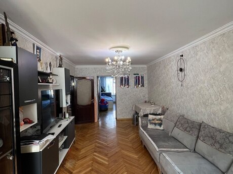 Объявление №6397306 - Баку, м. Элмляр Академиясы, 3-комн., 80 м², 3/5 этаж