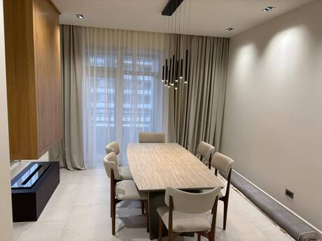 Kirayə 4 otaqlı mənzil, 250 m², Raffle Tower: 6 500 ₼/ay 4