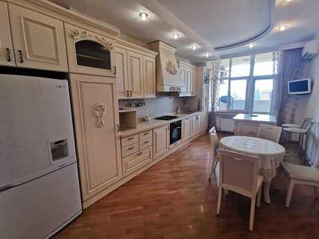 3-комн. · 118 m² · 12/15 этаж, Həzi Aslanov