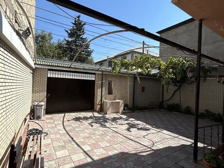 5 otaqlı həyət evi, 200 m², Xocəsən: 250 000 ₼ 3