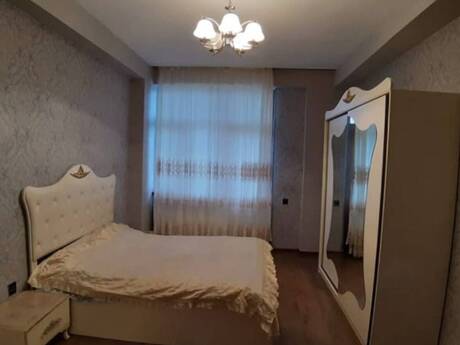 3-room apartment for rent, 105 m², Gənclik: 1 100 ₼/mo 3